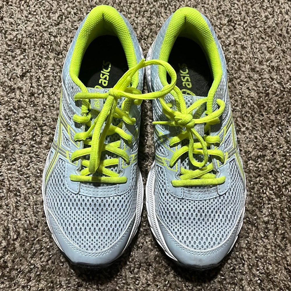 Brand new kids ASICS 6.5